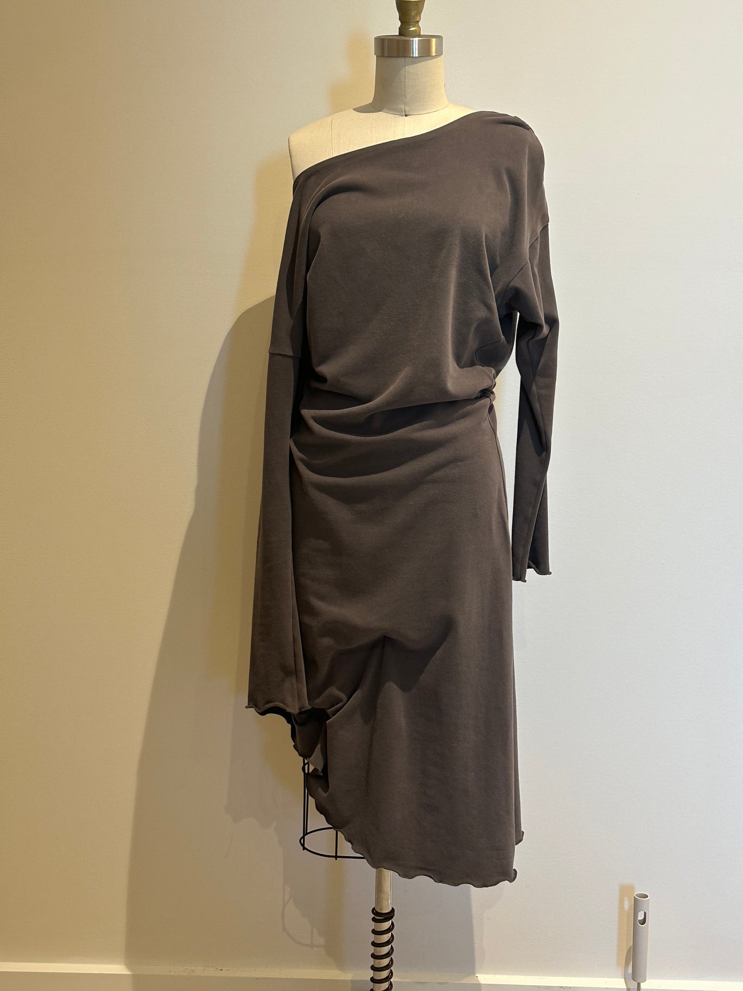 Untold-stories Ruched Midi Dress