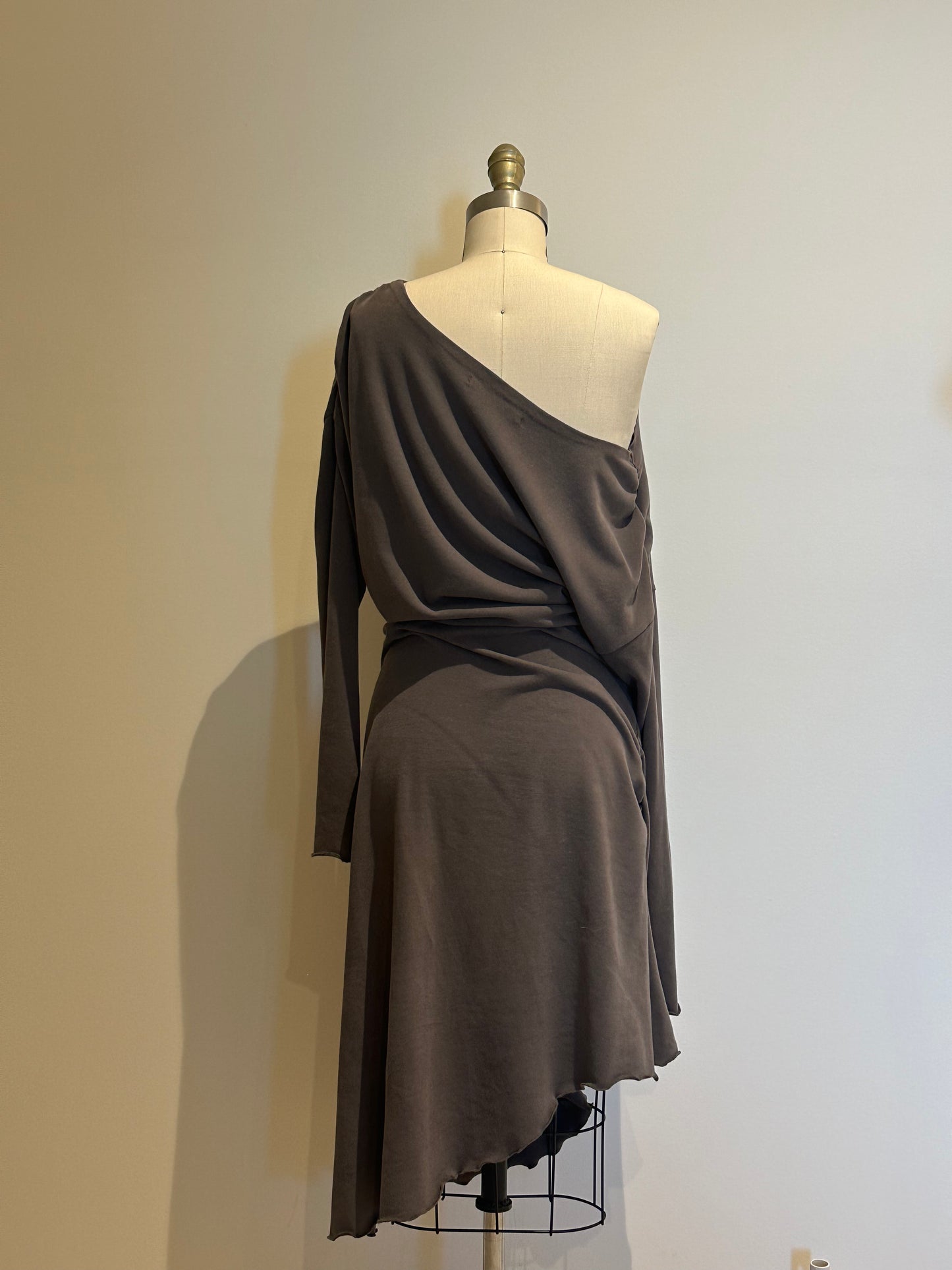 Untold-stories Ruched Midi Dress