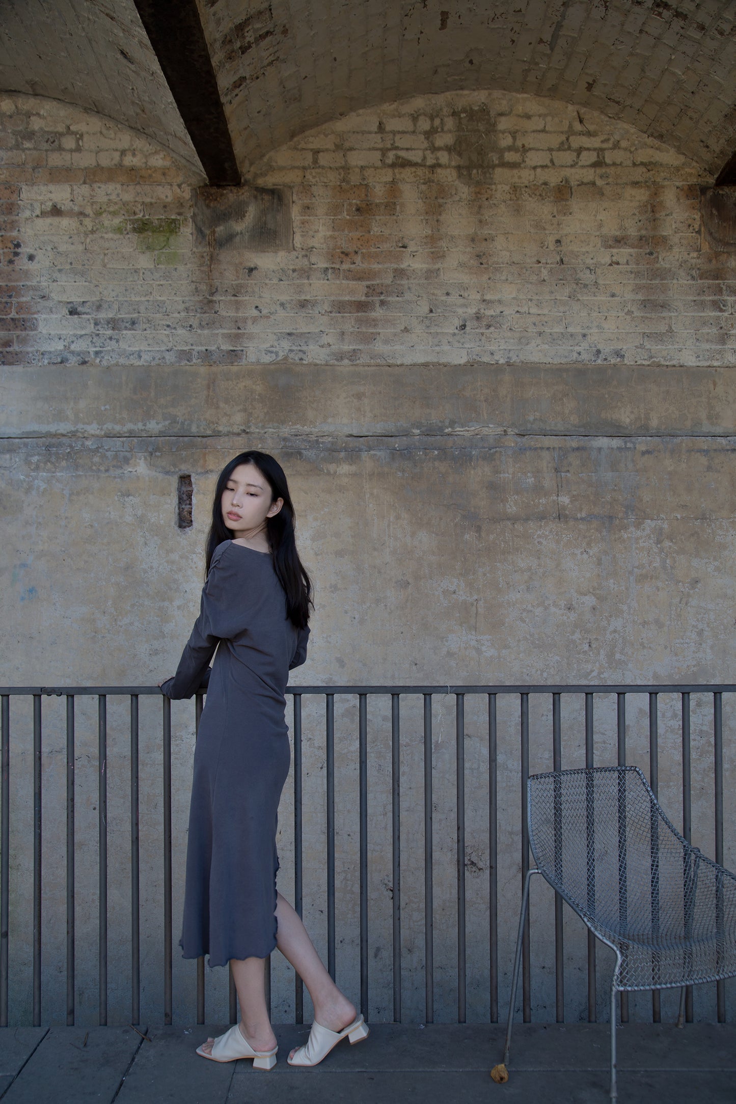 Untold-stories Ruched Midi Dress