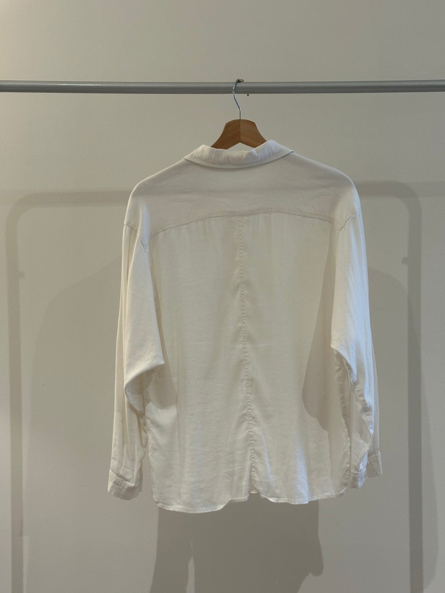 Nienne Button Shirt in White
